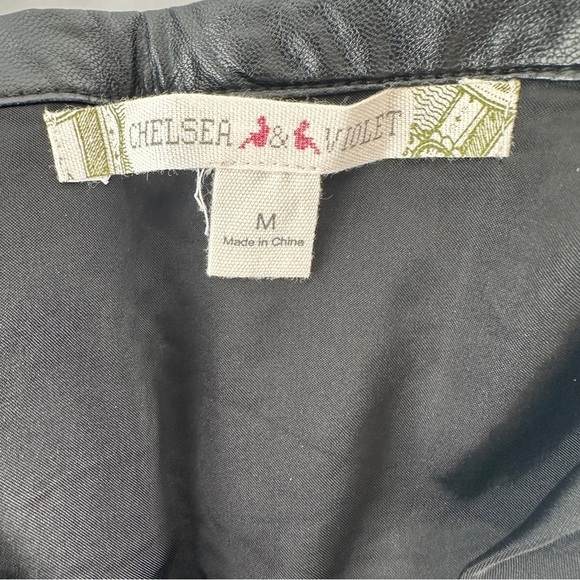 Black Textured Skirt | US Size Medium - Picture 7 of 7